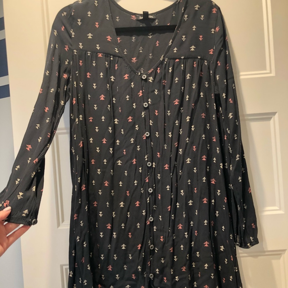 Billabong long sleeve shift dress size large